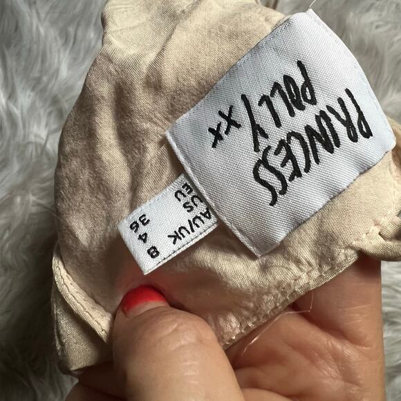 Princess Polly tan crop tank size S - Picture 3 of 3